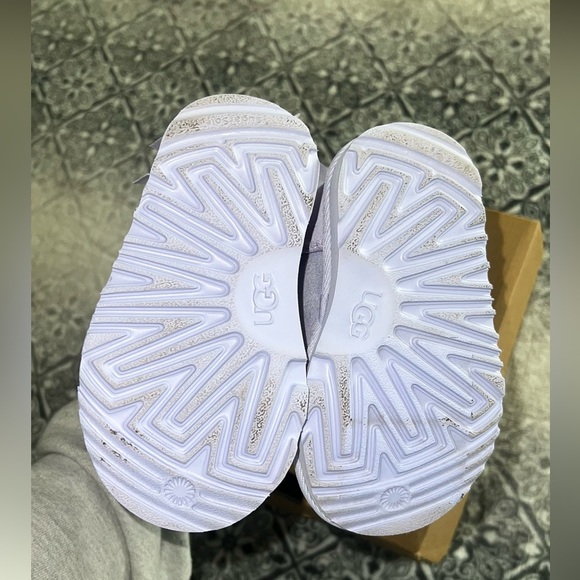 BAILEY BOW II UGGS (Lavender) - Picture 6 of 6